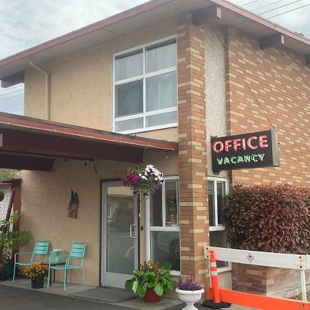 Fir Grove Motel Reedsport Bagian luar foto