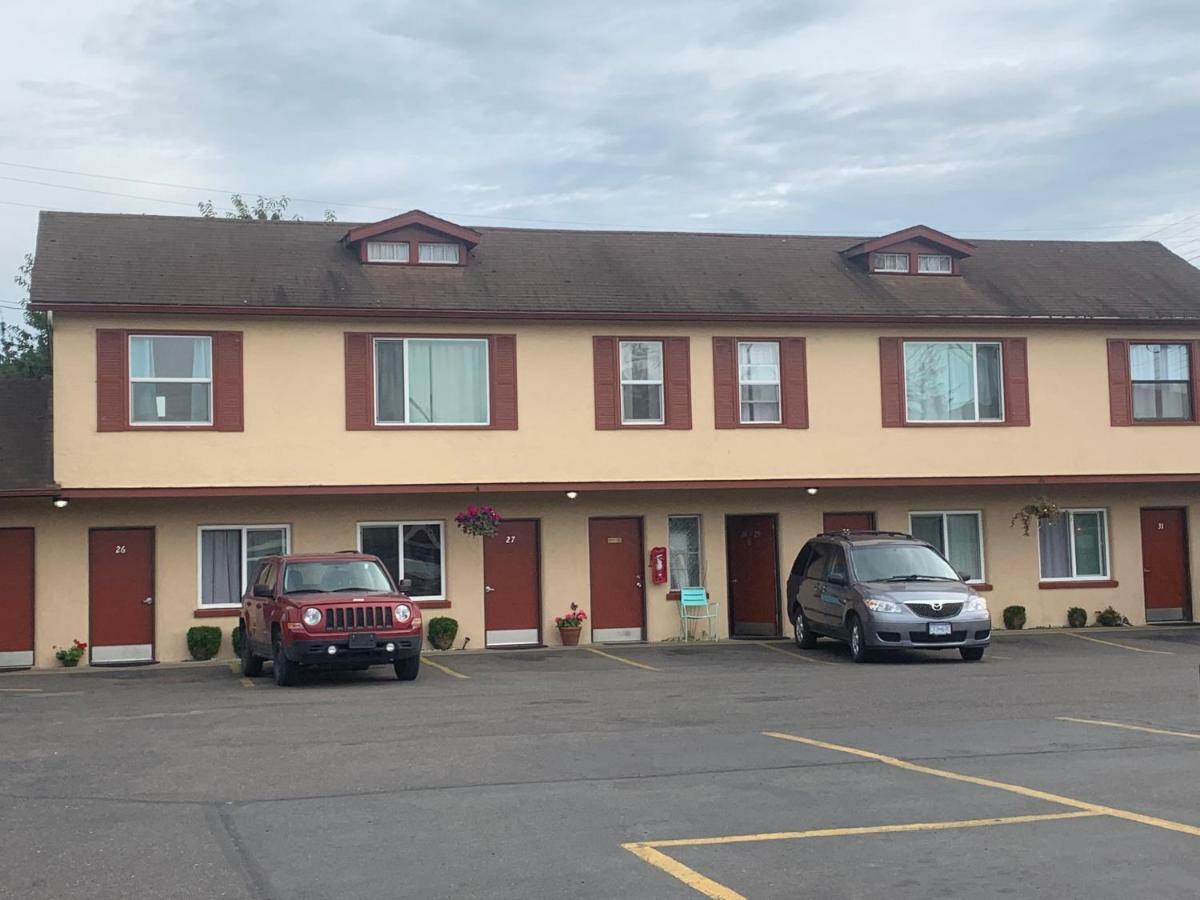 Fir Grove Motel Reedsport Bagian luar foto